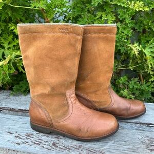 Olukai Brown Suede and Leather Vintage Boots